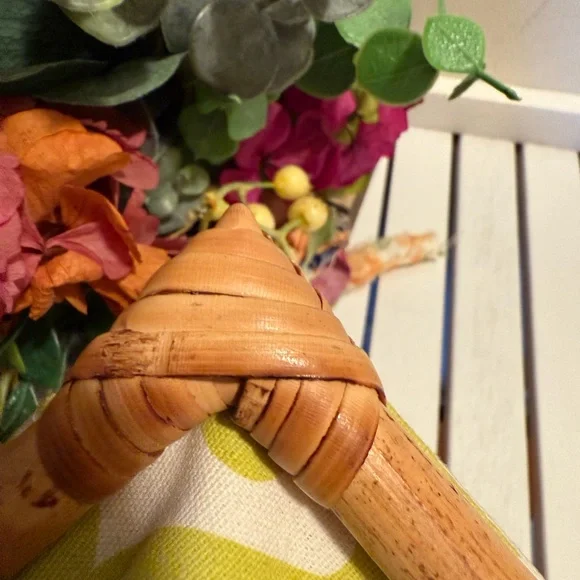 Donna Dixon  Clutch Bamboo Lime Green Boho Magnetic Closure NWOT - Picture 5 of 8